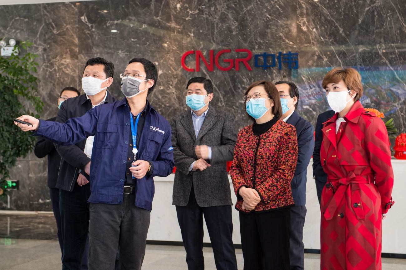 湖南省委常委、常务副省长谢建辉赴Z6尊龙视察复工复产工作