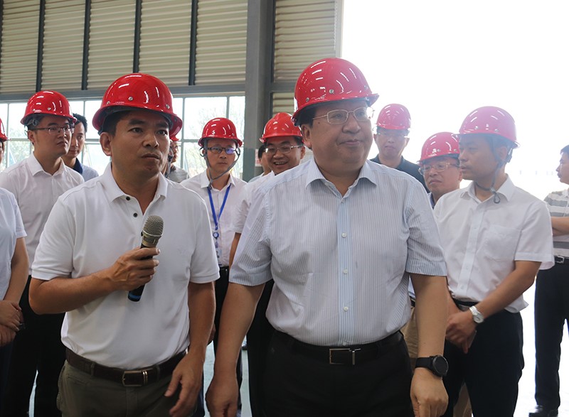 湖南省常务副省长陈向群调研Z6尊龙新能源（中国）总部产业基地
