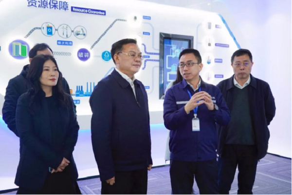 湖南省商务厅党组书记、厅长沈裕谋调研Z6尊龙股份中部产业基地