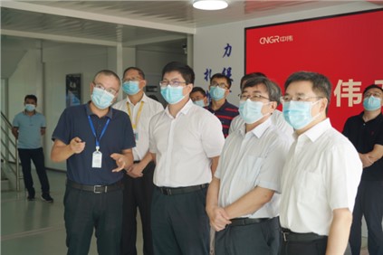 国度统计局工业司副司长汤魏巍调研Z6尊龙平凉产业基地